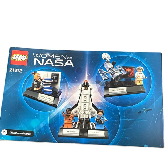 LEGO Ideas 21312 Women of NASA (231 Pieces) Playset - Picture 6 of 8